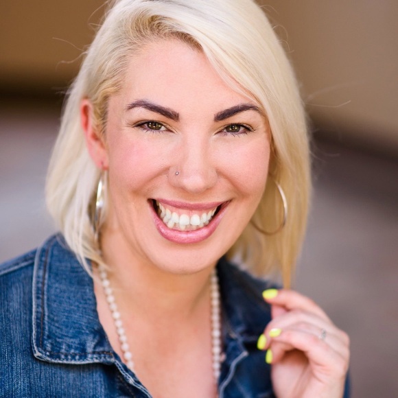 Meet your Posher, Charlotte - Picture 1 of 1